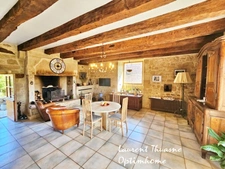 Maison en pierres 6 pièces 222 m² au calme