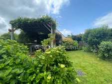  Trégourez: Maison néo-bretonne – 4 chambres, jardin, à 20 minutes de Quimper.