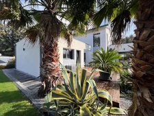 Belle propriété contemporaine située à Gouesnach - proche de la rivière de l'Odet.