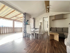 Tourch (proche Rosporden) : Terrain 830 m2 avec bâtisses en pierre et Mobil-home 