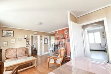 Belle vue mer: A deux du centre ville et des plages:  Appartement 68 m2, 2 chambres-cave-place de parking.