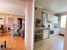 Belle vue mer: Entre centre ville et plages:  Appartement 68 m2 avec balcon- 2 chambres-cave-place de parking.