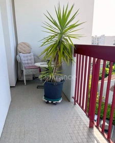 Studio apartment in Montpellier (34), 36m² - Balcony with no overlooking neighbors - With a view - Quiet - Lift - Parking - Cellar