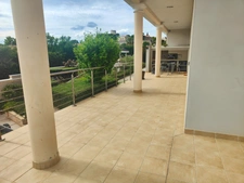 Maison à vendre 7 pièces PUISSALICON (34)