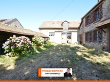 Maison ancienne en pierre – 115 m² à personnaliser à Douains