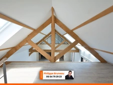 Luxueuse Maison Rénovée sur 800 m² de Terrain 
