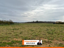 Vivez la Tranquillité Rurale avec ce Terrain Exceptionnel à Marcilly-la-Campagne