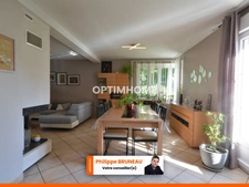 Cadre verdoyant, volumes généreux – Maison + logement indépendant à découvrir !
