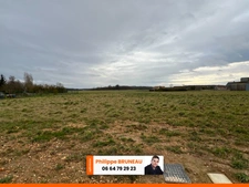 Vivez la Tranquillité Rurale avec ce Terrain Exceptionnel à Marcilly-la-Campagne