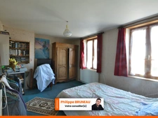 Maison ancienne en pierre – 115 m² à personnaliser à Douains