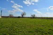  "Opportunité Exceptionnelle : Grange de 540 m² à Rénover, un Vaste Espace pour Votre Salon Séjour, Salle de Bain Spa et Salle de Billard !"