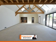 Luxueuse Maison Rénovée sur 800 m² de Terrain 