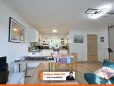 Cadre verdoyant, volumes généreux – Maison + logement indépendant à découvrir !