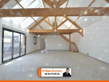 Luxueuse Maison Rénovée sur 800 m² de Terrain 