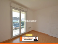 Un appartement prêt à vivre avec balcon et stationnement privatif