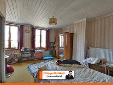 Maison ancienne en pierre – 115 m² à personnaliser à Douains