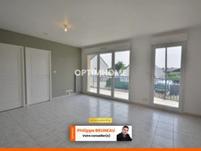 Un appartement prêt à vivre avec balcon et stationnement privatif