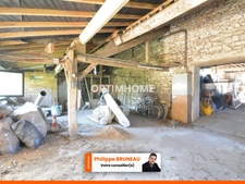 Maison ancienne en pierre – 115 m² à personnaliser à Douains