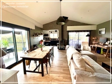 Maison de plain-pied + appartement à vendre DOUVAINE (74)