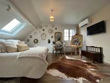 À 5 minutes de Honfleur – Propriété de 130 m² avec 4 chambres, garage, sous-sol et appartement indépendant sur un terrain de 2 115 m²