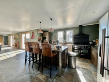 PROXIMITÉ HONFLEUR - 230 m2 - 7 pièces - 4 CHAMBRES - DOUBLE GARAGE - JARDIN 2500 M2 - BUREAU - TERRASSE - PISCINE - LUMINEUX 