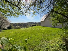 Equemauville - Vue dégagée – Exposition sud – Calme – Proche Honfleur – 220 m² – Terrain 3 693 m² – Lumineuse – Garage – 3 chambres possibilité 4 