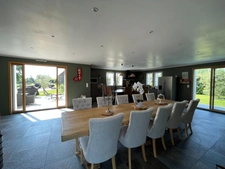 PROXIMITÉ HONFLEUR - 230 m2 - 7 pièces - 4 CHAMBRES - DOUBLE GARAGE - JARDIN 2500 M2 - BUREAU - TERRASSE - PISCINE - LUMINEUX 