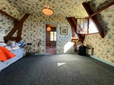 Maison à vendre 4 pièces - 97 m2 - 2351 m2 terrain - terrain constructible -  annee 1978 - 3 chambres 