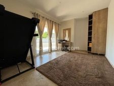 Pont-Audemer - Maison plain-pied - 5 chambres - 150 m2 - terrain 960 m2 - Cuisine équipée Chabert - Poêle à granulés - Terrasse + cuisine d’été