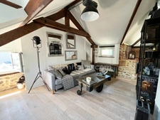 Charmant Appartement de 2 Pièces au Cœur de Honfleur - 43 M2 - une chambre - vendu semi meublé - hauteur sous plafond