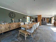 PROXIMITÉ HONFLEUR - 230 m2 - 7 pièces - 4 CHAMBRES - DOUBLE GARAGE - JARDIN 2500 M2 - BUREAU - TERRASSE - PISCINE - LUMINEUX 