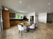 Pont-Audemer - Maison plain-pied - 5 chambres - 150 m2 - terrain 960 m2 - Cuisine équipée Chabert - Poêle à granulés - Terrasse + cuisine d’été