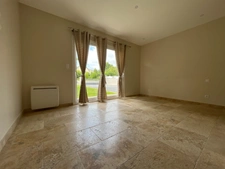 Pont-Audemer - Maison plain-pied - 5 chambres - 150 m2 - terrain 960 m2 - Cuisine équipée Chabert - Poêle à granulés - Terrasse + cuisine d’été