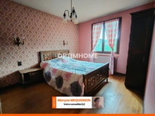 Maison à vendre 8 pièces COURPIERE (63) mitoyenneté que d'un coté