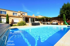 À vendre – Grande villa familiale 185 m² habitable avec piscine sur terrain plat de 1 996 m² – La Crau, La Moutonne (83)