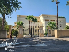 HYÈRES – T3 70 m² avec terrasse, garage – Résidence prisée proche centre-ville 83400 