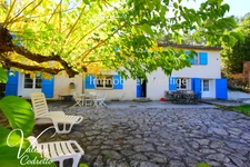 À vendre villa à Salernes (83) de  200 m² hab avec un terrain de 11 000 m²
