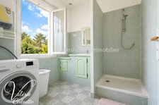 LE PRADET – LES OURSINIÈRES | APPARTEMENT de 102 m² EN VILLA   AVEC VUE MER ET TERRAIN PRIVATIF (83220)
