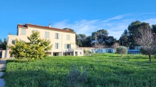 LE PRADET – LES OURSINIÈRES | Propriété 320 m² – 5 logements indépendants – Terrain 3 048 m² – Proche mer