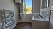 À louer – Studio rénové de 28 m² à Toulon (quartier Saint-Roch)