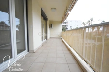 Appartement à vendre 4 pièces CAVALAIRE SUR MER (83) avec terrasse 