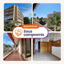 Appartement  3 pièces HYERES (83) Centre ville avec parking cave et 2 terrasses