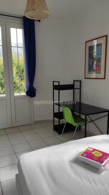 EXCLUSIVITÉ – T4 avec ascenseur – Spécial investisseur à 8 % de rentabilité TOULON 