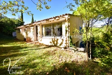 À vendre villa à Salernes (83) de  200 m² hab avec un terrain de 11 000 m²