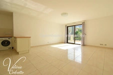HYÈRES – T3 70 m² avec terrasse, garage – Résidence prisée proche centre-ville 83400 