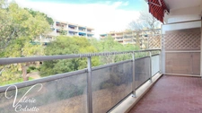 Appartement  3 pièces HYERES (83) Centre ville avec parking cave et 2 terrasses