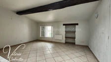 À vendre maison de village 6 pièces SOLLIES TOUCAS (83) Idéal investisseur comprenant 2 appartements et 1 atelier 