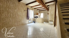 À vendre maison de village 6 pièces SOLLIES TOUCAS (83) Idéal investisseur comprenant 2 appartements et 1 atelier 