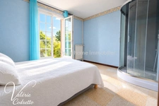 Villa 4 chambres à vendre à La Garde (83) – Jardin, garage et combles aménagés 