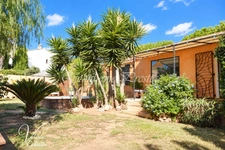 Villa de caractère avec piscine à Hyères Costebelle – Proche plage de l’Almanarre 83400